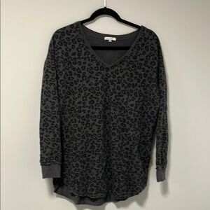 Z Supply Leopard Print V-Neck Top - Charcoal